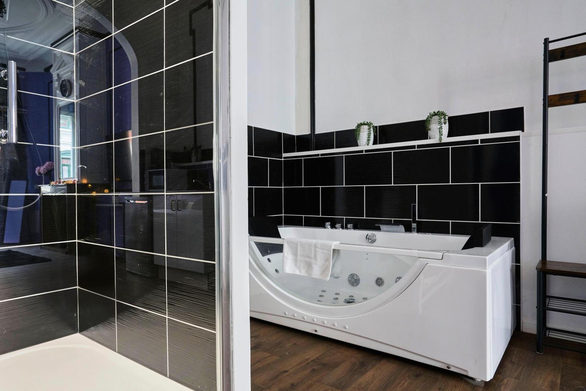 Ng Prestige - Lille L Roubaix Trichon - Balneo - Netflix - Wifi Apartment ภายนอก รูปภาพ
